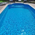 Nane Garden House With Heated Pool Mirce